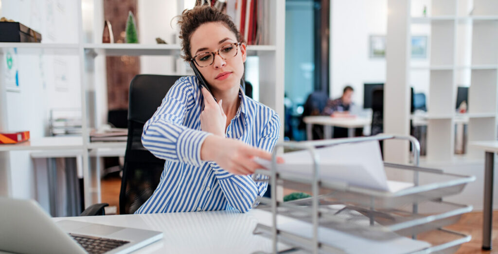 Découvrez les top 10 erreurs commises par les assistants juridiques débutants et apprenez comment les prévenir pour réussir dans ce secteur.