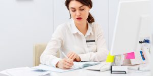 devenir secrétaire médicale en alternance
