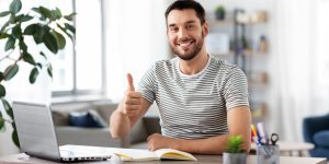 Assistant(e) juridique freelance : opportunités, défis et conseils pour réussir